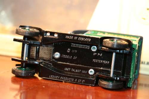 Vintage MATCHBOX Models of Yesteryear Diecast Models - 1927 Talbot Van - Lipton's Tea