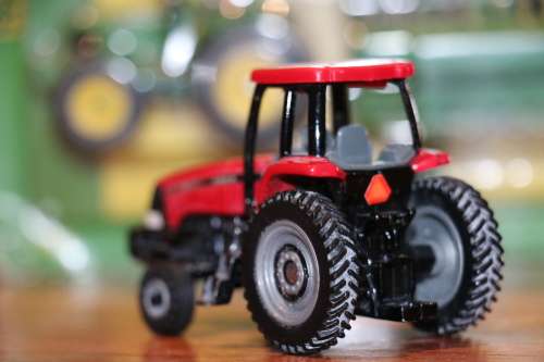 ERTL Farm Tractor Diecast Models - Case International MX180 Tractor