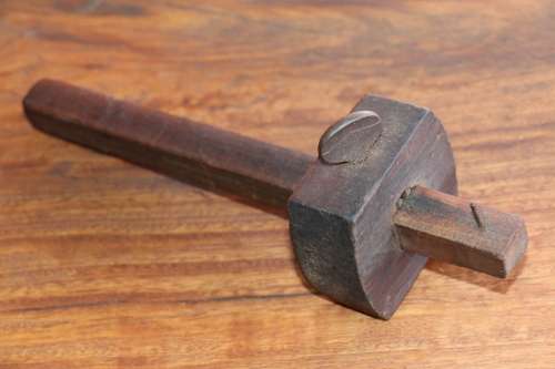 Beautiful Antique Carpenters Marking Gauge