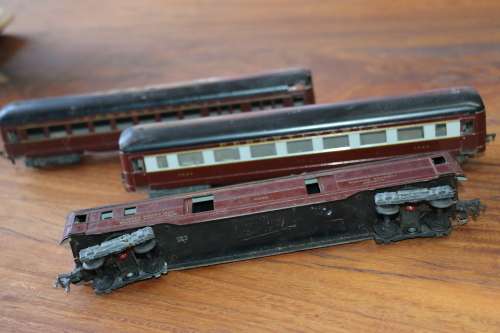 Vintage Fleischmann Carriage / Coach Set (3 Coaches)