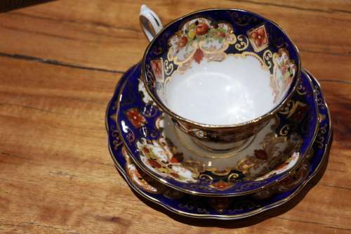 Vintage Royal Albert HEIRLOOM Porcelain Trio