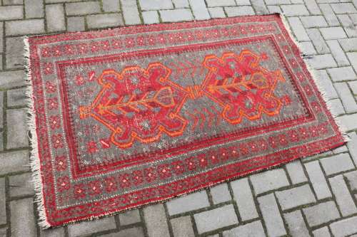 Beautiful Warn Persian Carpet 95 x 148 cm