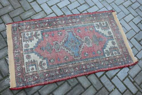 Beautiful Warn Persian Carpet 84 x 150 cm