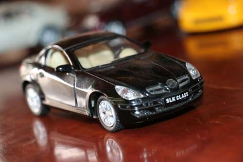 Kinsmart Collectors Die Cast Models - Mercedes Benz SLK