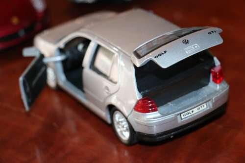 WELLY Collectors Die Cast Model - VW Golf GTI