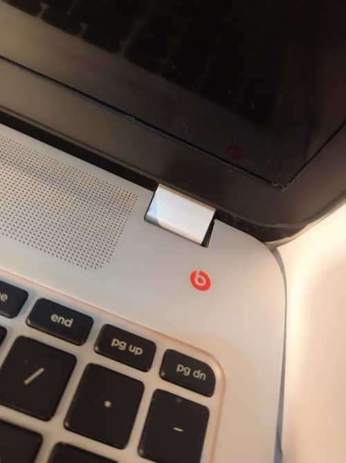 i7 HP ENVY - Beats Audio, Windows 11, 8 GB Ram, 128 GB SSD, Silver Notebook (15.6`)