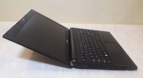 i7 Acer Travelmate Laptop with Extended Battery, Windows 10 Pro