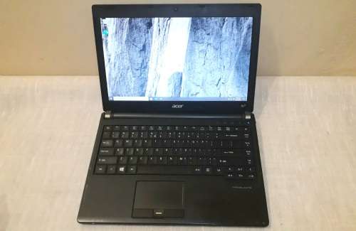 i7 Acer Travelmate Laptop with Extended Battery, Windows 10 Pro