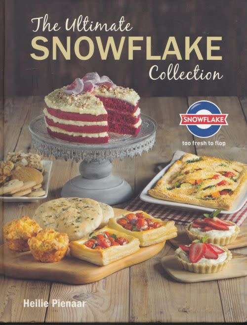 THE ULTIMATE SNOWFLAKE COLLECTION by Heilie Pienaar