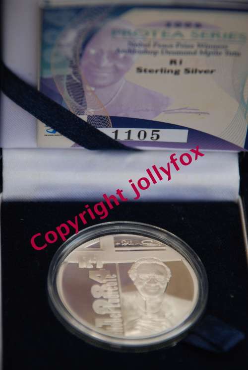 *** BARGAIN!!! *** 2006 SILVER R1 PROOF TUTU IN SAM BOX WITH COA!!! ***