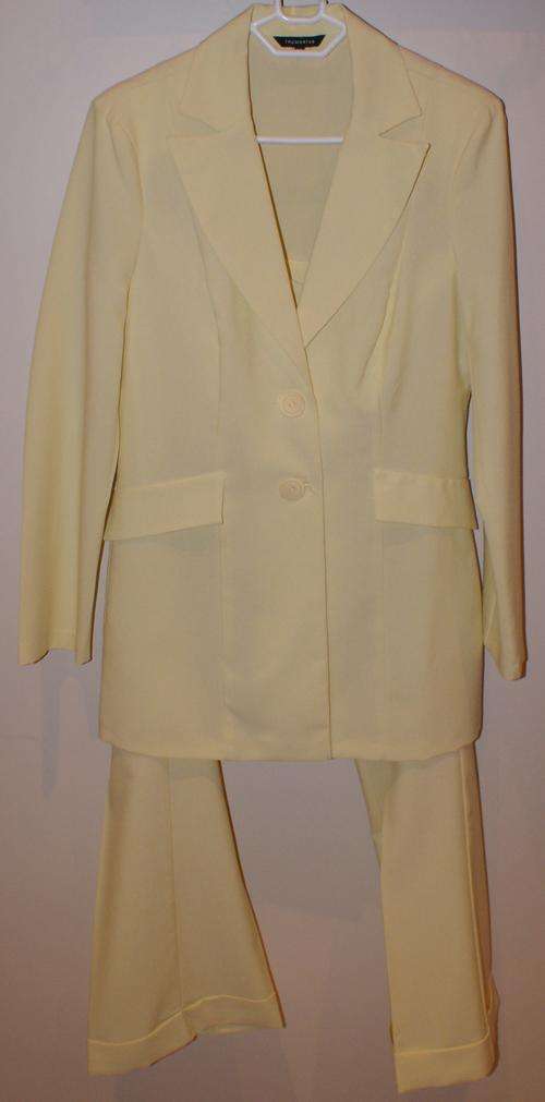 Beautiful Light Yellow Suit Size 36