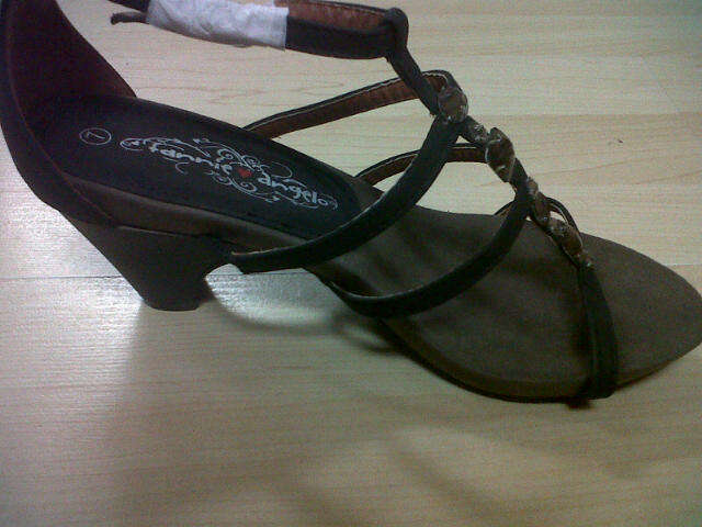 bling detail small healed shoe stunning  all sizes