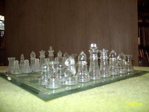 Sparkling Glass Chess Set