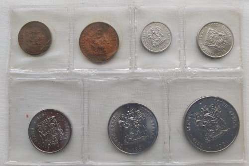 SA MINT - 1981 UNCIRCULATED MINT COIN PACK - SEALED