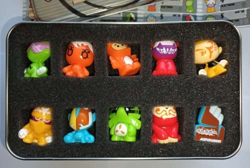 GOGO`S CRAZY BONES - `Limited Edition TIN` with 10 Exclusive pieces - RARE L/Edition TIN