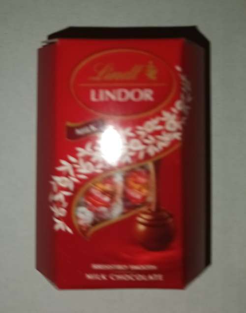 CHECKERS `LITTLE SHOP 3`  - LINDOR SWEETS