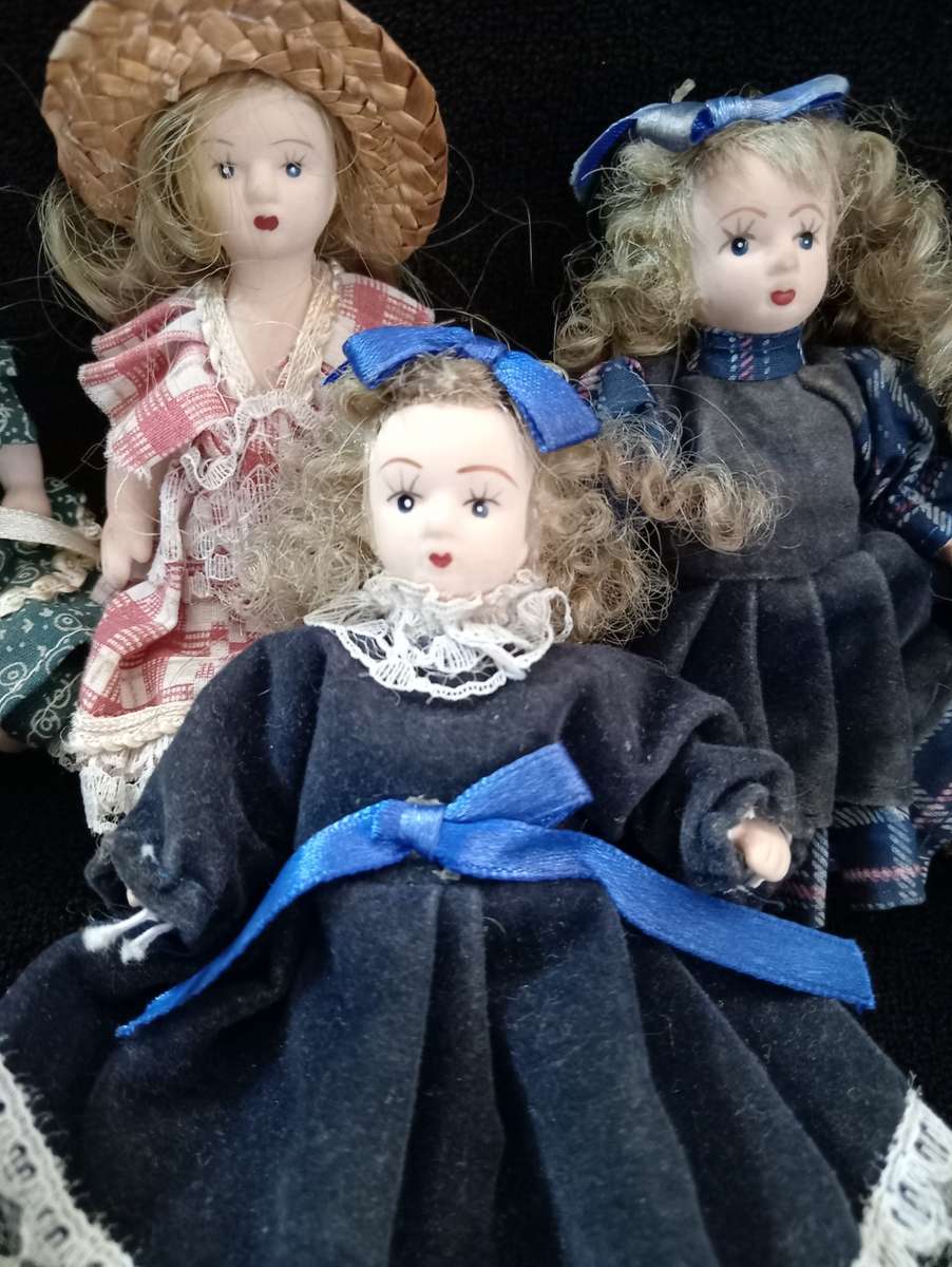 PORCELAIN ANTIQUE MINI DOLL SET of 8 - SET of 8 PORCELAIN DOLLS