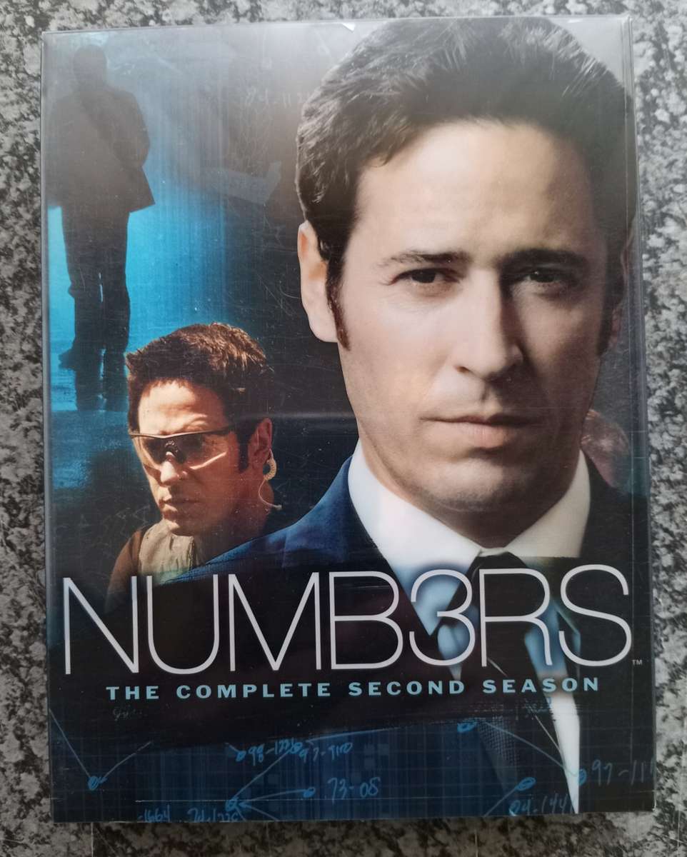 NUMBERS  - TV SERIES -  COMPLETE SEASON  2 - IN GOOD CONDITION