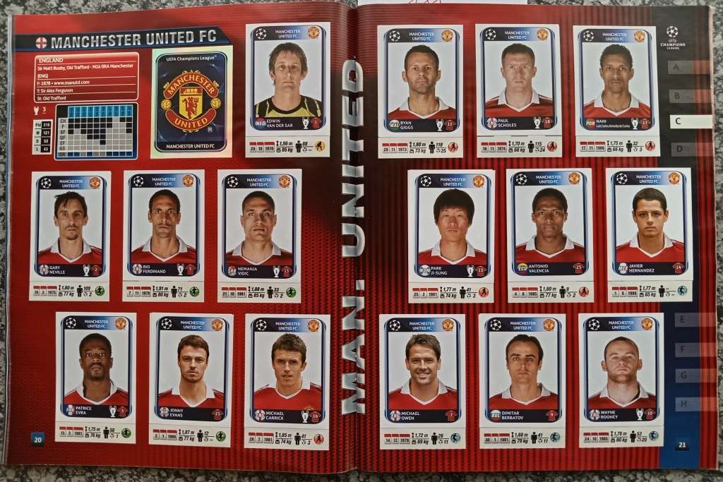 PANINI CHAMPIONS LEAGUE 2010/11 STICKER COLLECTION - ALMOST COMPLETE BOOK
