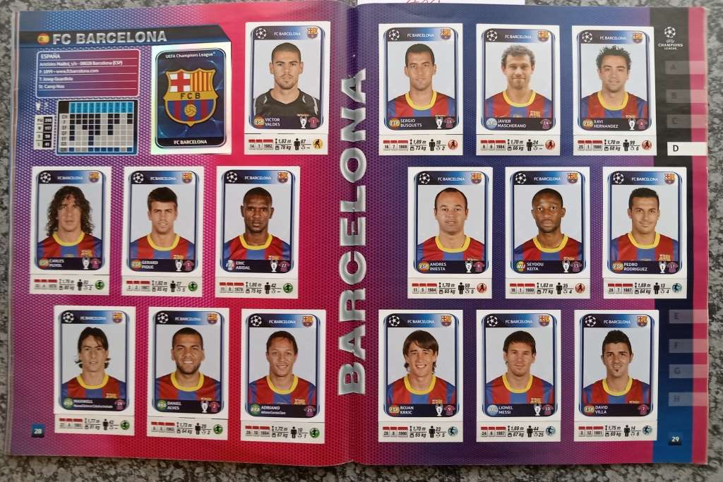 PANINI CHAMPIONS LEAGUE 2010/11 STICKER COLLECTION - ALMOST COMPLETE BOOK