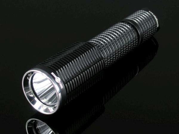 SKYLINE 2 variable LED flashlight with strobe