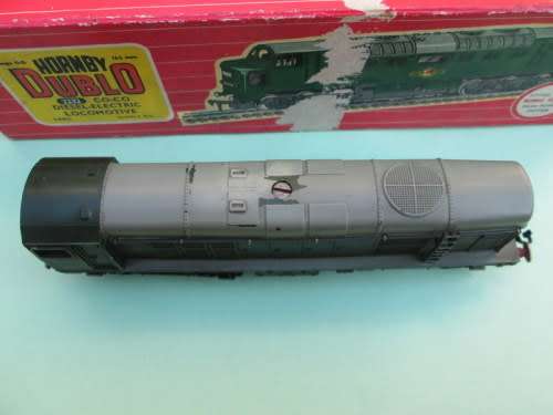 HORNBY DUBLO BR D8000 DIESEL LOCO