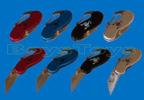 !!! CRAZY R1 AUCTIONS!!! - Mini lock knife with belt/key clip - Ideal for Fishermen