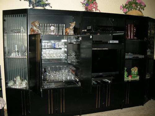 Black/Gold & Glass Wall Unit