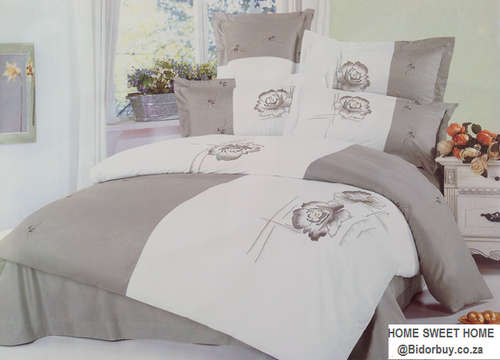 GOOD  VALUE, LOW PRICE!  Soft Cotton Feel, 6 Pieces, Queen Sized, Embroided Floral Detail