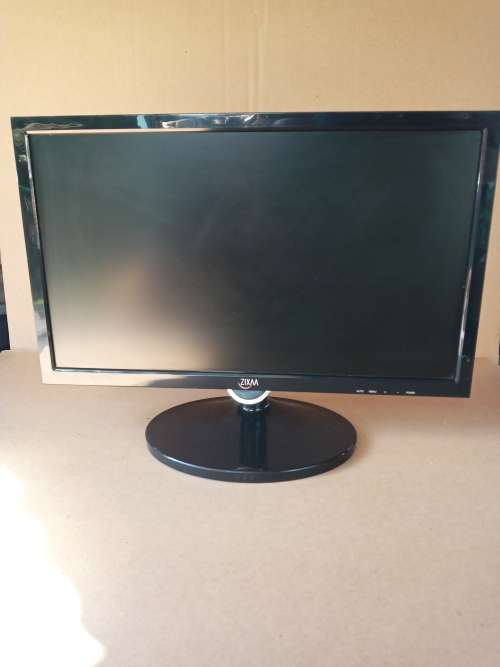 MONITOR ZIXAA 18.5``  P191S17 LCD USED (Please read discription)