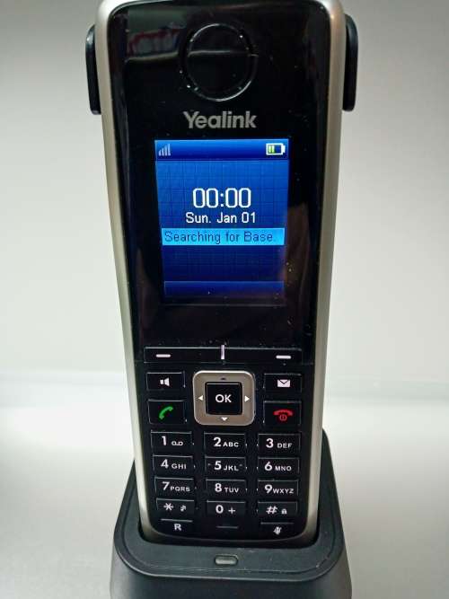 Cordless phone Yealink W52P IP DECT (Includes Base and two Handsets) used, please read description.
