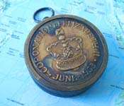 1953 QUEEN ELIZABETH COMEMORATION SOLID BRASS SUNDIAL COMPASS