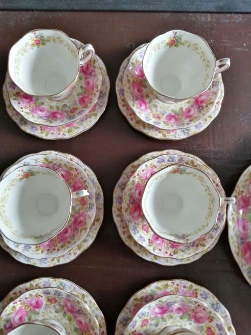 Royal albert tea set Serena