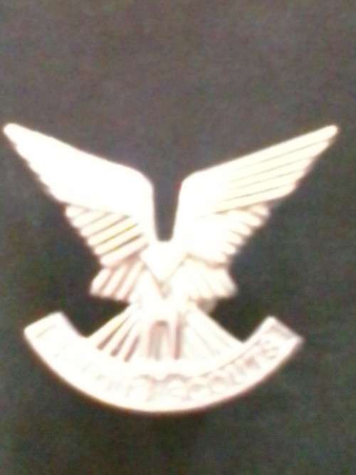 RHODESIAN SELOUS SCOUTS CAP BADGE "REUTELER"