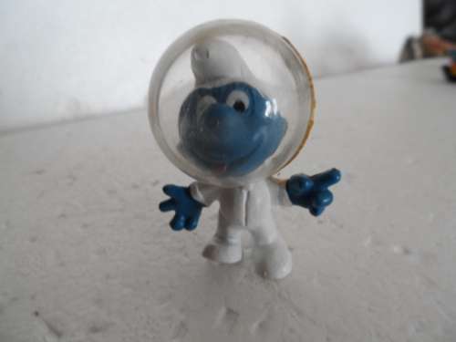 SMURF SPACEMAN, COMPLETE WITH BUBBLE