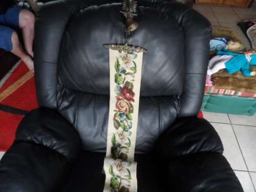 BEAUTIFUL VINTAGE BELL PULL IN EXCELLENT CONDITION TAPESTRY 120CM