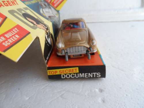 ORIGINAL CORGI 261 JAMES BOND ASTON MARTIN DB5 [M25]for mardovan only