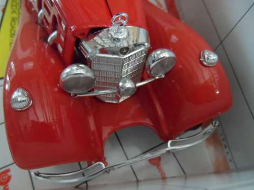 MERCEDES BENZ 500 K ROADSTER -1/18 SCALE-BOXED