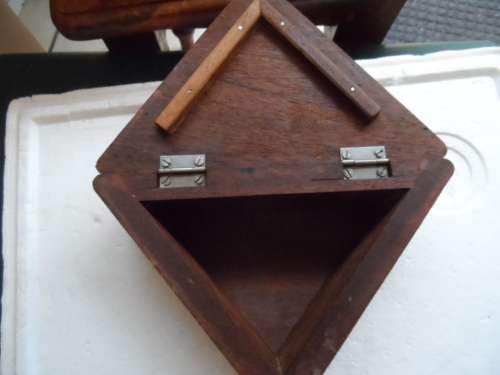 Lovely triangle trinket wooden box