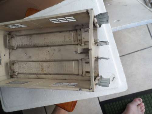 VINTAGE MARKLIN HO METAL TWO STALL ENGINE HOUSE