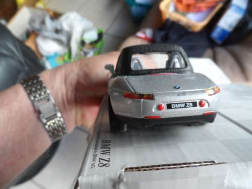 BMW Z8 1/36 SCALE