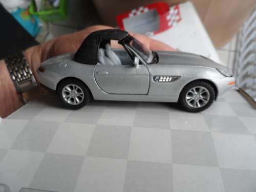 BMW Z8 1/36 SCALE