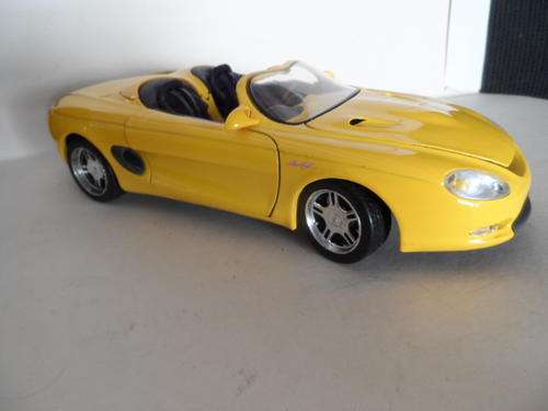 MAISTO FORD MUSTANG MACH 111  1/18 SCALE