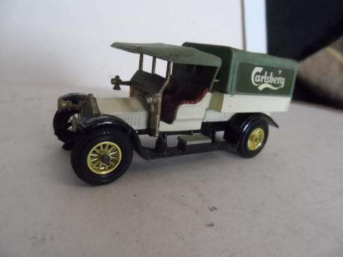 MATCHBOX MOY CROSSLEY  'CARLSBERG'  [A3]