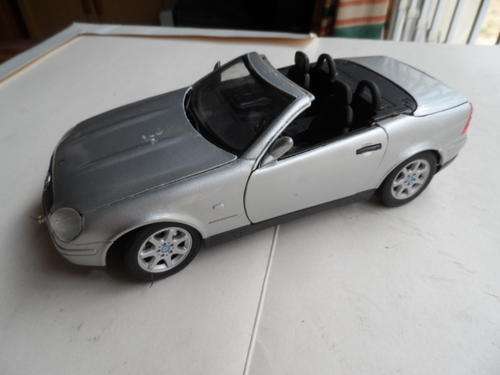 MERCEDES SLK 230, 1/18 DIECAST MAISTO,