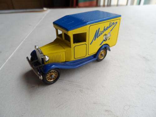 LLEDO MICHELIN DELIVERY VAN