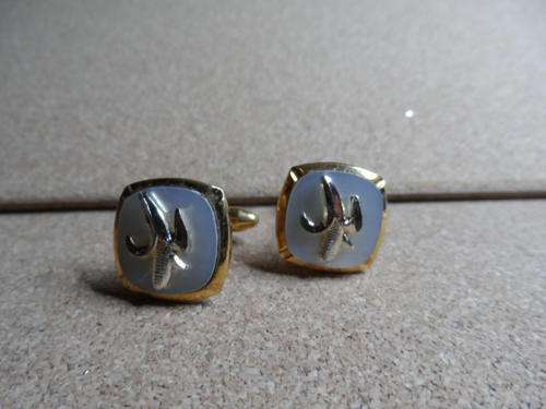 cufflinks
