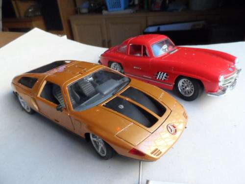 MERCEDES 300 SL AND C111, 1/18 DIECAST,