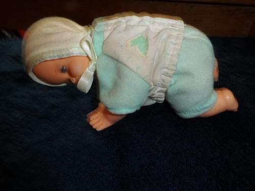 Crawling baby doll battery operated unchecked