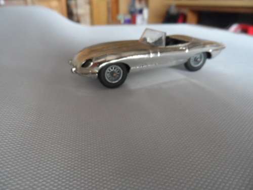 ORIGINAL CORGI 312 E TYPE [M41]